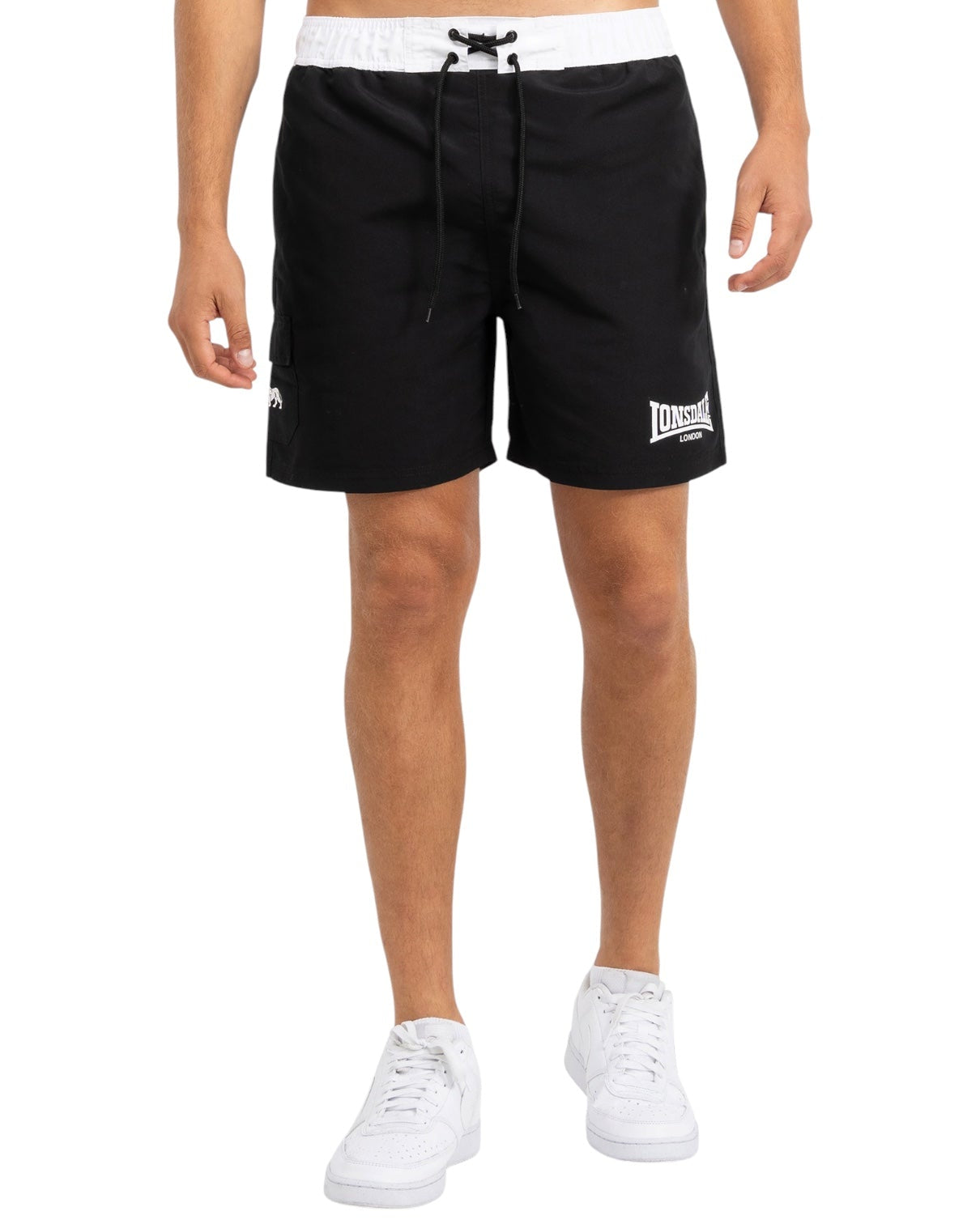Lonsdale Shorts Thorpe Beachshorts | Schwarz