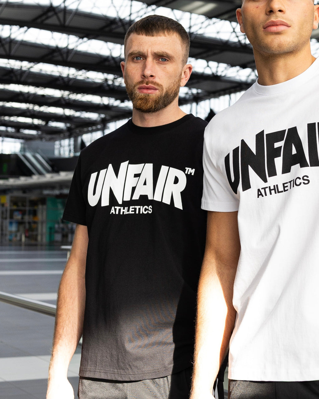 Unfair Athletics Classic Label T-Shirt | Schwarz